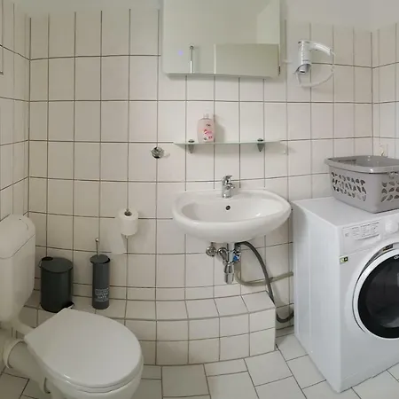 Klein Treben Apartamento *